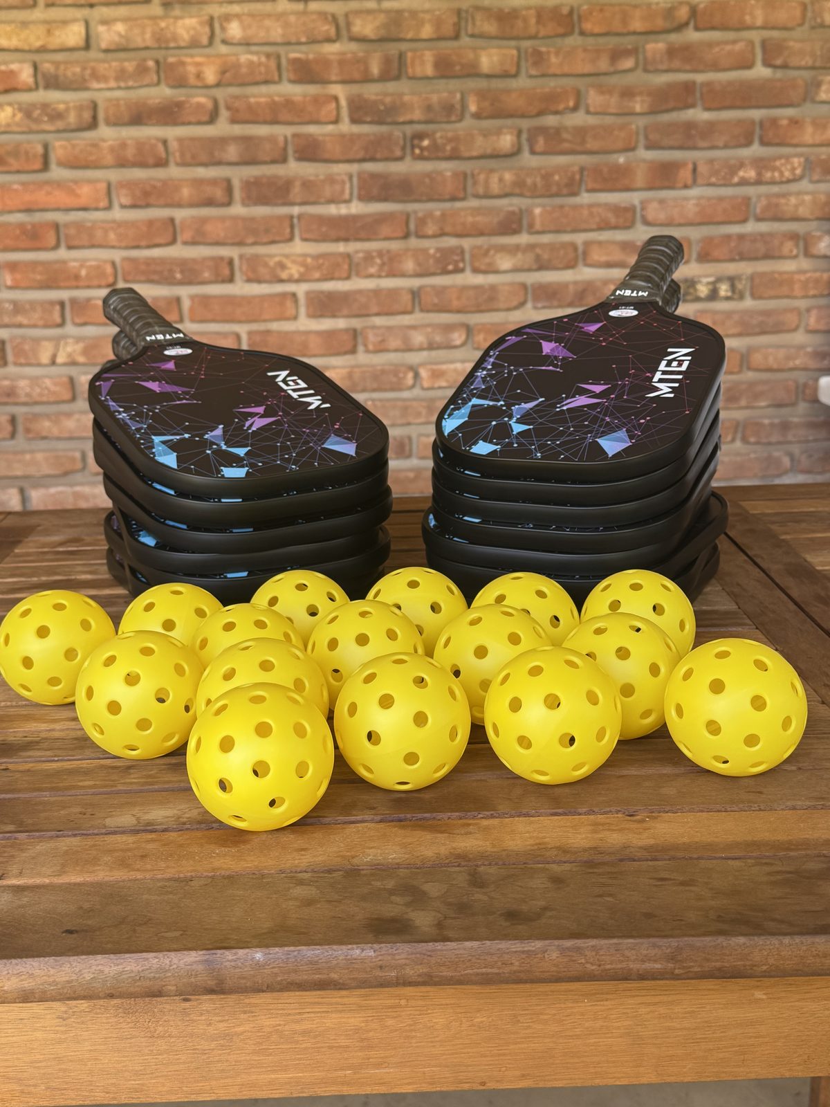 Equipamiento de pickleball del club